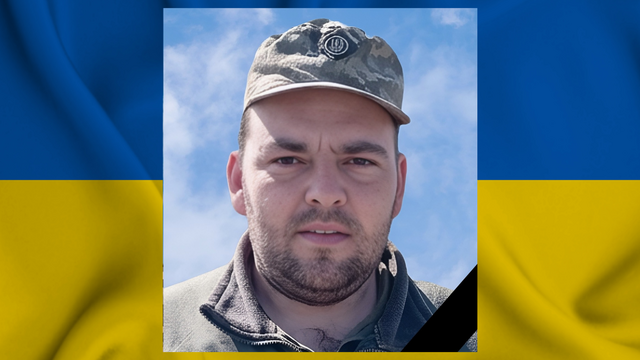 Фото до матеріалу: Прощання з трьома захисниками: на Хмельниччині провели у вічність Олександра Кримчука, Ярослава Бучковського та Миколи Ціцвіру