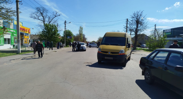Фото до матеріалу: Смертельна автопригода у Снігурівці: водій мікроавтобуса збив пішохода