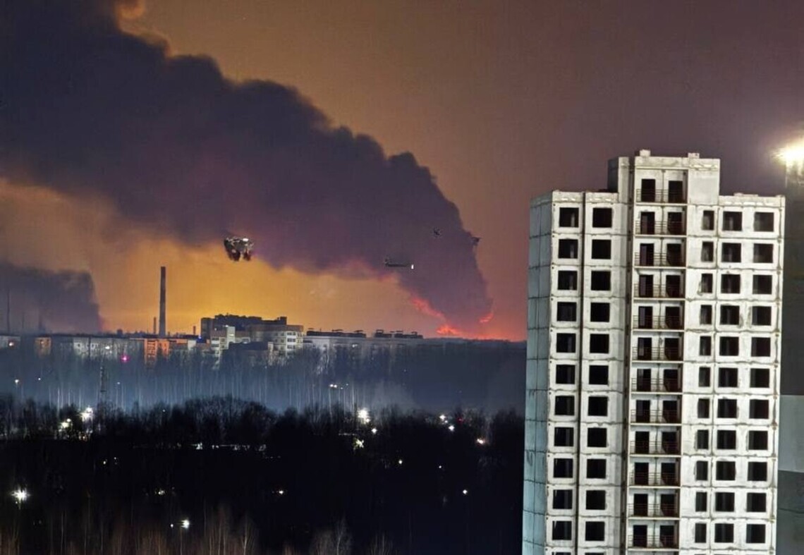 Фото до матеріалу: Дрони атакували Кіришінефтеоргсинтез у Ленінградській області