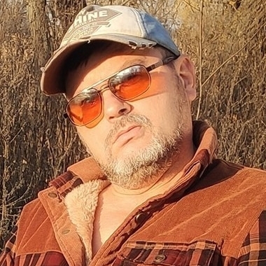 Фото до матеріалу: Володимир Копп: лікар, який став легендою Нікополя