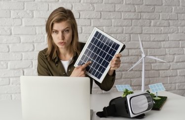 Фото до матеріалу: Де бізнесу вигідніше брати кредити на сонячні панелі: порівняння умов від українських банків