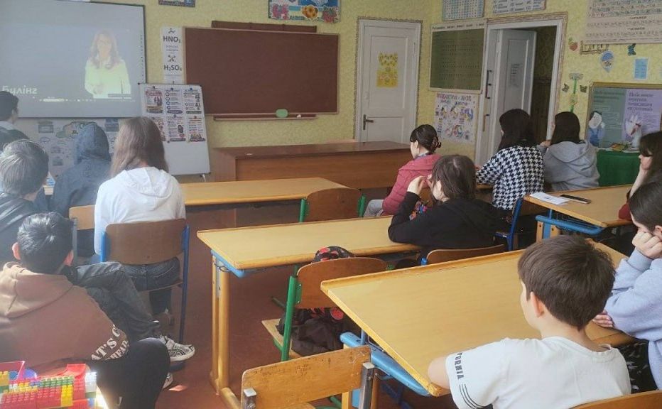 Фото до матеріалу: Глибокобалківська гімназія провела серію заходів з протидії булінгу та ментальному здоров'ю