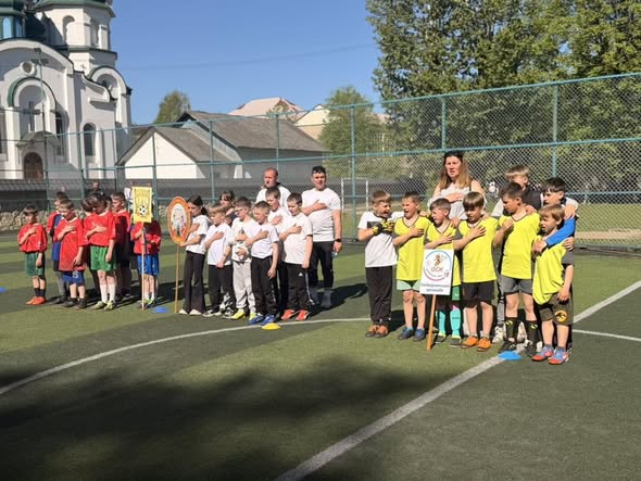 Фото до матеріалу: У Надвірній оголосили переможців шкільної ліги «Пліч-о-пліч»