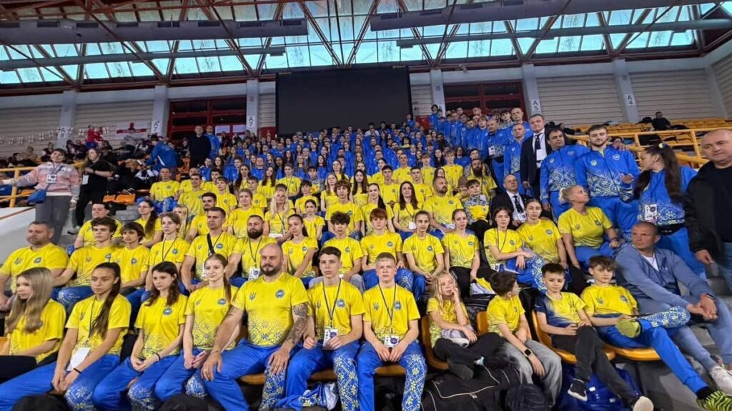 Фото до матеріалу: Черкащина сяяє на чемпіонаті Європи з таеквон-до: шість спортсменів здобули медалі