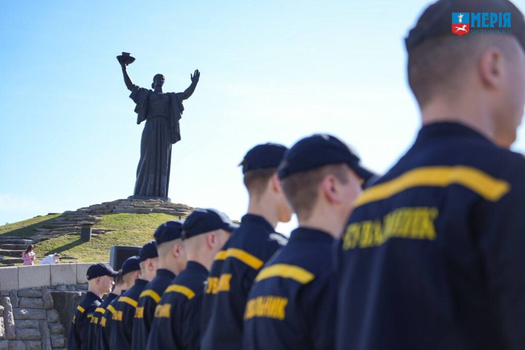 Фото до матеріалу: У Черкасах вшанували пам'ять борців із фашизмом на Пагорбі Слави