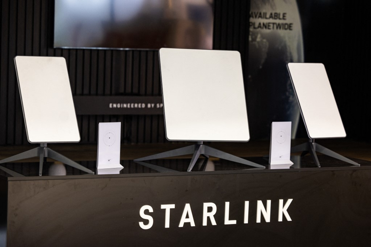 Фото до матеріалу: Russia Bans Starlink Imports as Internet Controls Tighten Nationwide