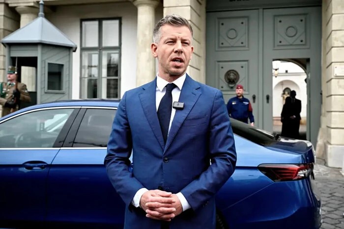 Фото до матеріалу: Спонсори Орбана тікають з Угорщини: бізнесмени виводять мільярди за кордон