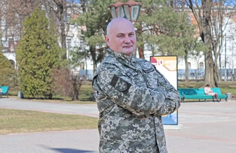 Фото до матеріалу: Інженер з Німеччини на фронті: як кулеметник 116-ї бригади став будівничим навчального центру