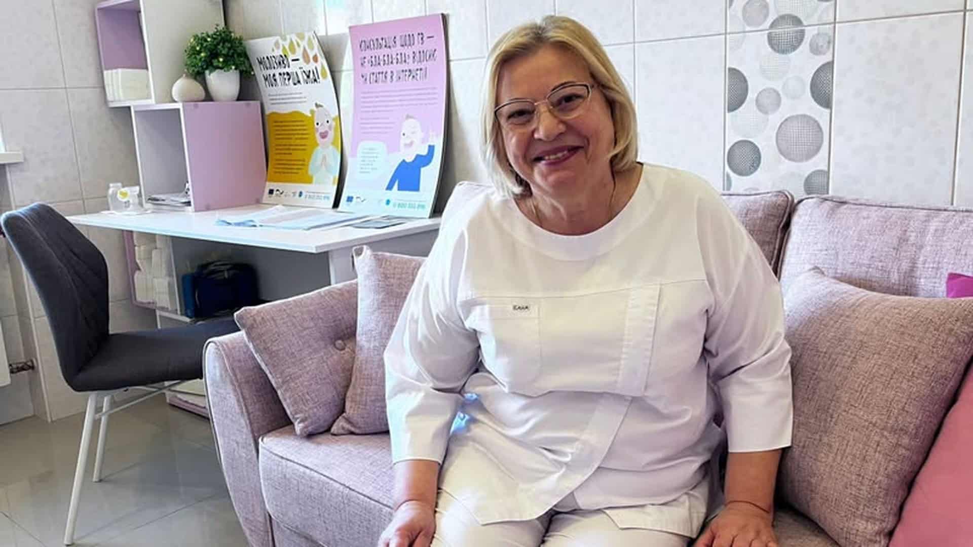 Фото до матеріалу: Акушерка з Києва прийняла близько 10 тисяч пологів за 44 роки