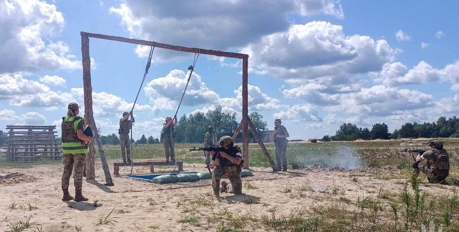 Фото до матеріалу: Міноборони готує радикальну реформу мобілізації: бронювання можуть скасувати для більшості