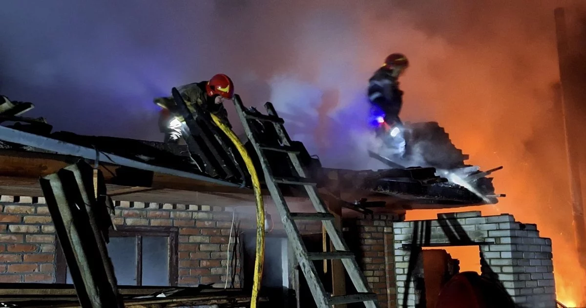 Фото до матеріалу: Ледь не сталась масштабна пожежа в селі Славне на Вінниччині