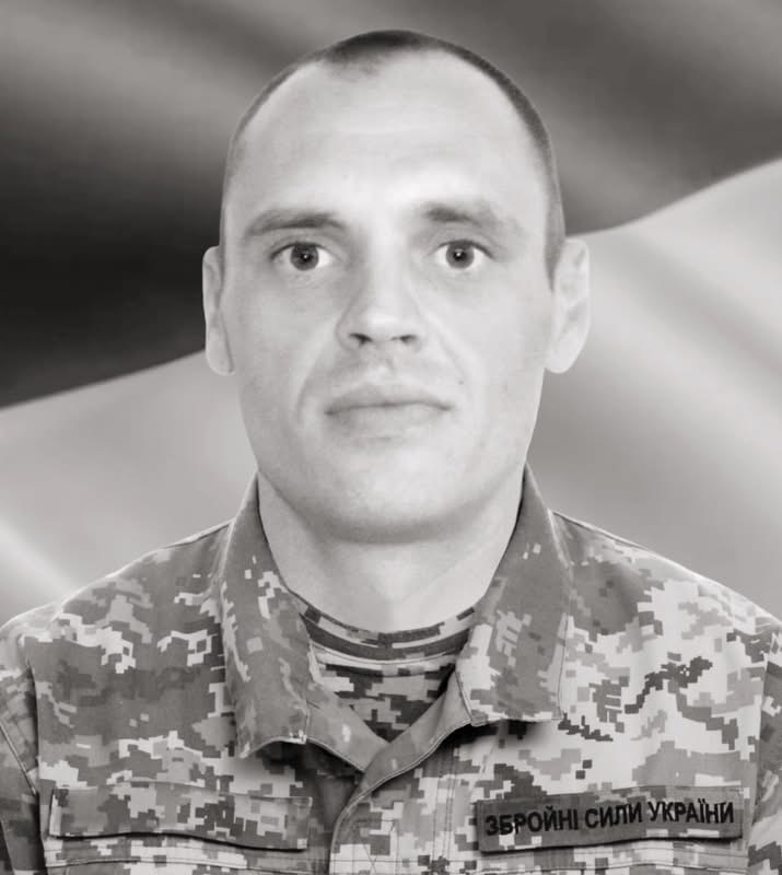 Фото до матеріалу: У Черкасах попрощалися з бійцем ССО Вячеславом Іщенком