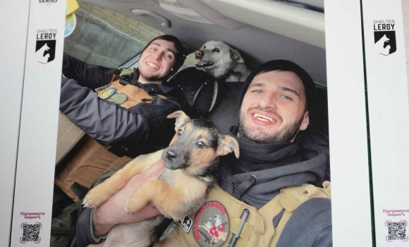 Фото до матеріалу: Вінницька художниця Оксана Висоцька відкрила виставку «Розквітай» у ВНТУ