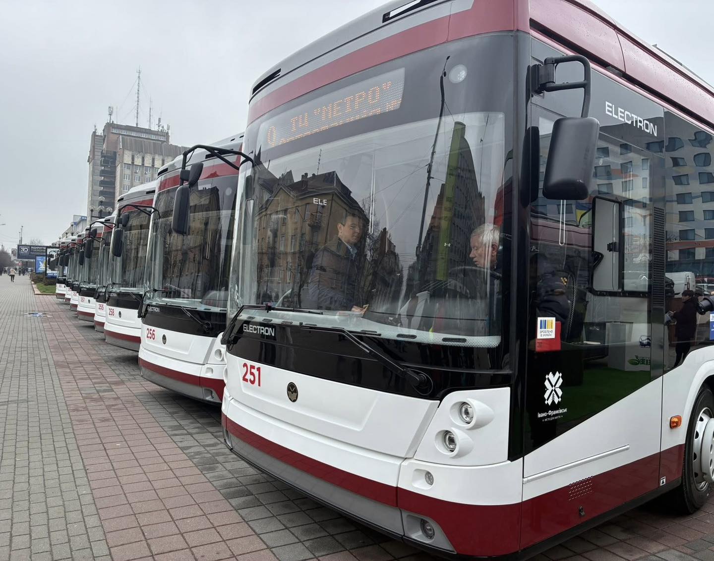 Фото до матеріалу: У День міста Івано-Франківська комунальний транспорт працюватиме безкоштовно