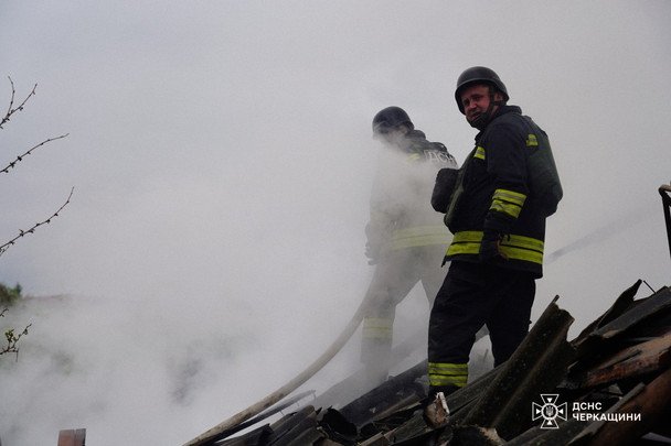 Фото до матеріалу: Масована атака шахедами: під ударом захід України, на Рівненщині 3 загиблих