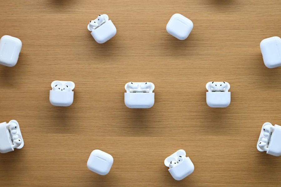 Фото до матеріалу: Apple розробляє AirPods Pro з камерами для штучного інтелекту