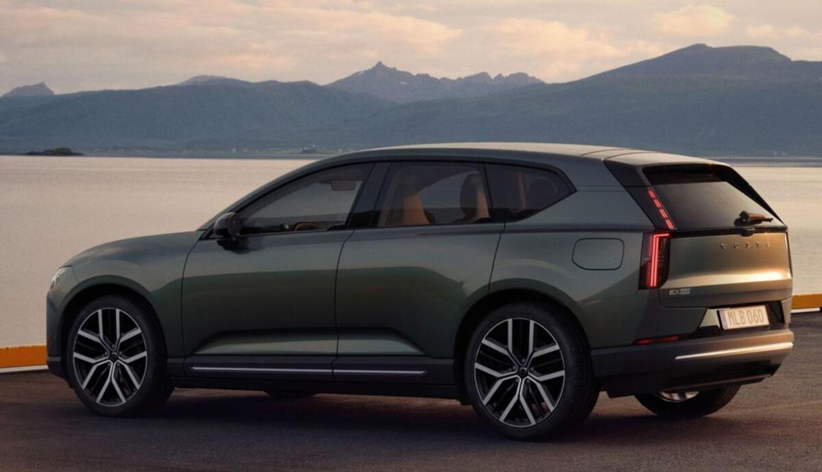 Фото до матеріалу: Volvo ES60: шведський преміум повертається до середньорозмірних електроседанів