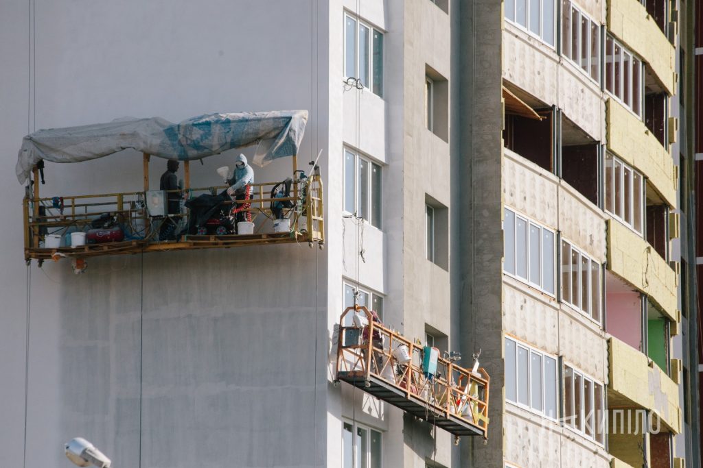 Фото до матеріалу: Житло на Донеччині та Харківщині: як влада відновлює будинки і допомагає переселенцям