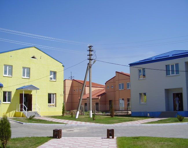 Фото до матеріалу: Село поза законом: мешканці «Город на озере» живуть без пільгового тарифу