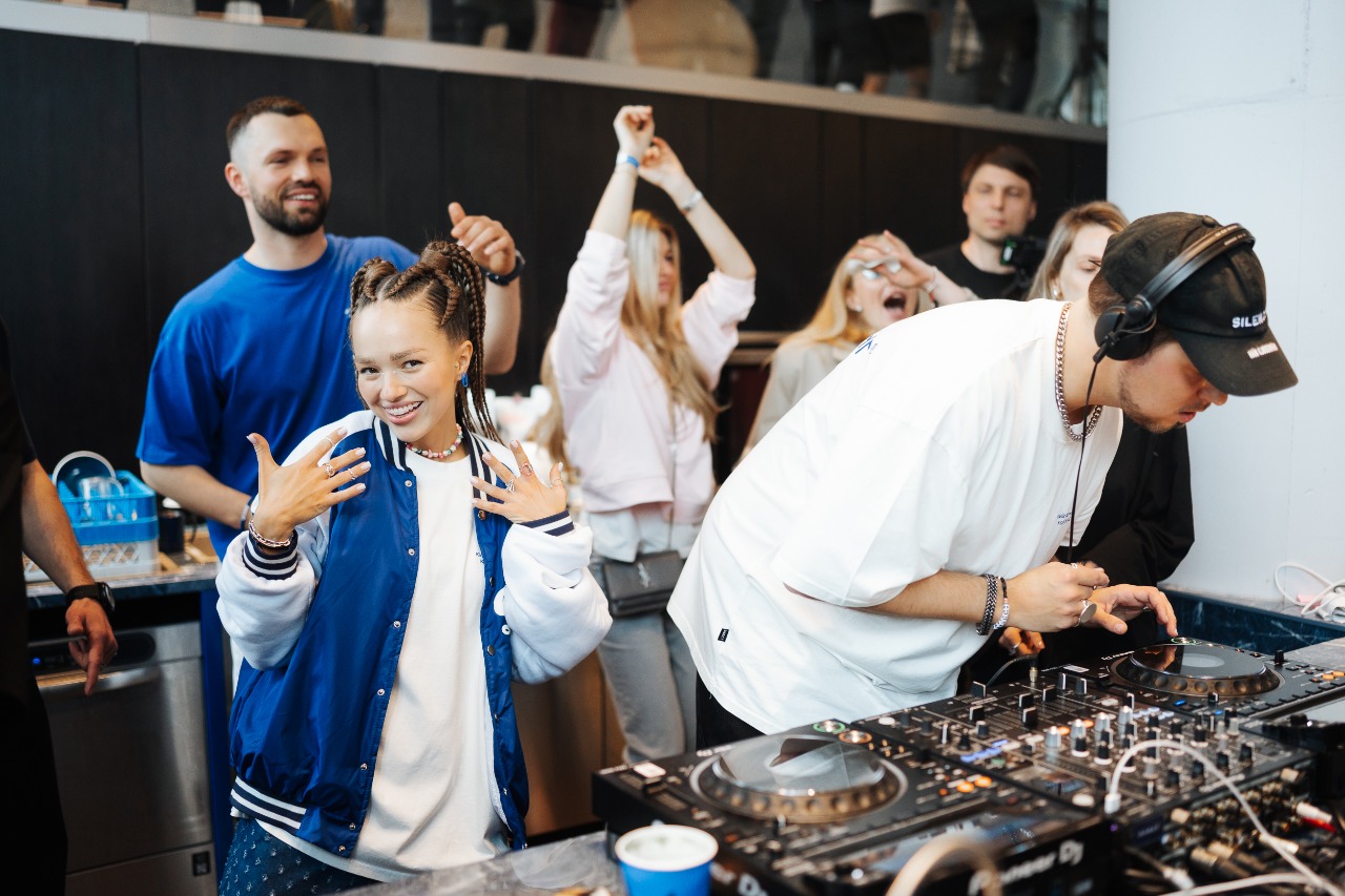 Фото до матеріалу: Вранішні вечірки в Києві: як Kyiv Morning Coffee Club змінює початок дня
