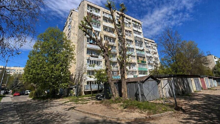 Фото до матеріалу: Чиновники Садового пояснили ситуацію з генерованим фото у відповіді Гарячої лінії