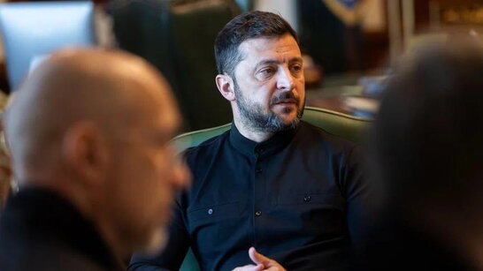 Фото до матеріалу: Зеленський анонсував закон про ПВК та оновлені правила володіння зброєю
