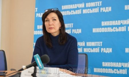 Фото до матеріалу: Нікопольці долучаються до акції «Шафа добра»