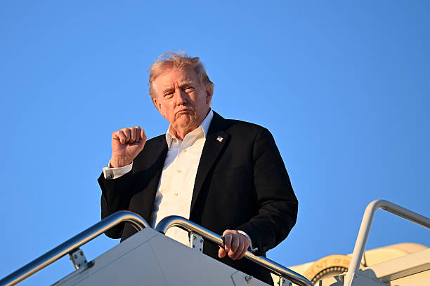 Фото до матеріалу: Трамп оголосив паузу в операції Project Freedom в Ормузькій протоці