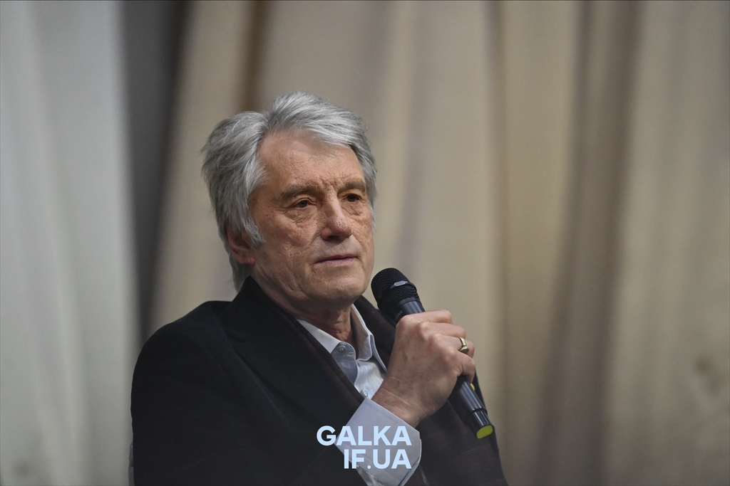 Фото до матеріалу: Ющенко про Путіна в 2004-му: «Такий, як зараз, — це сатанізм»