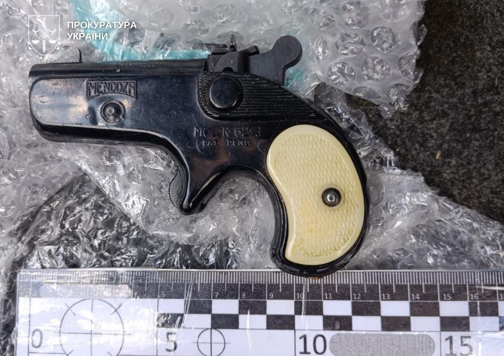 Фото до матеріалу: Жителю Хмельницького повідомили про підозру за незаконний збут зброї на Волинь