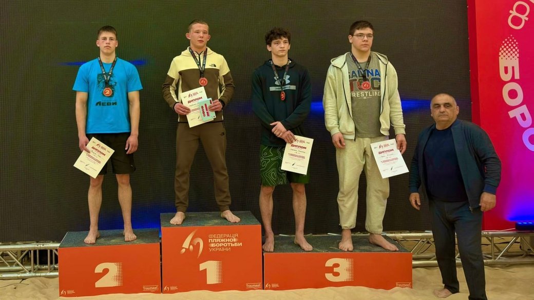 Фото до матеріалу: Сумчани вибороли медалі Чемпіонату України з пляжної боротьби