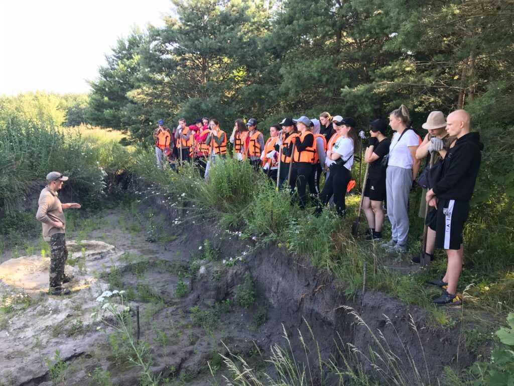 Фото до матеріалу: У Рівненщині знайшли давню скіфську намистину