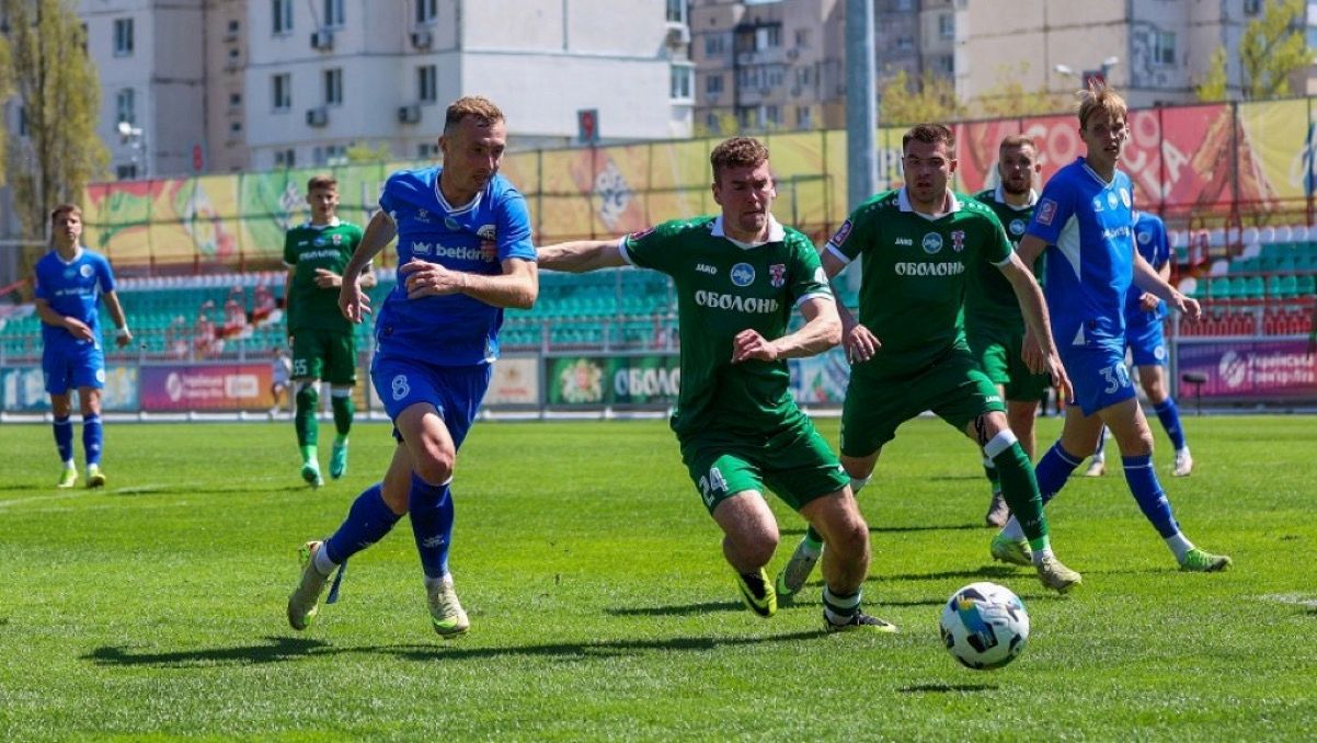 Фото до матеріалу: «Кудрівка» врятувалася у нічийному матчі з «Оболонню»: 1:1