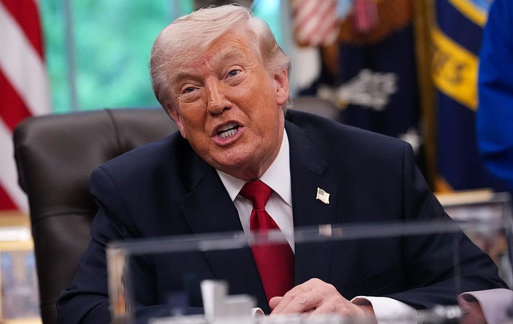 Фото до матеріалу: Трамп про перемир'я з Путіним: деталі розмови та пропозиція щодо урану