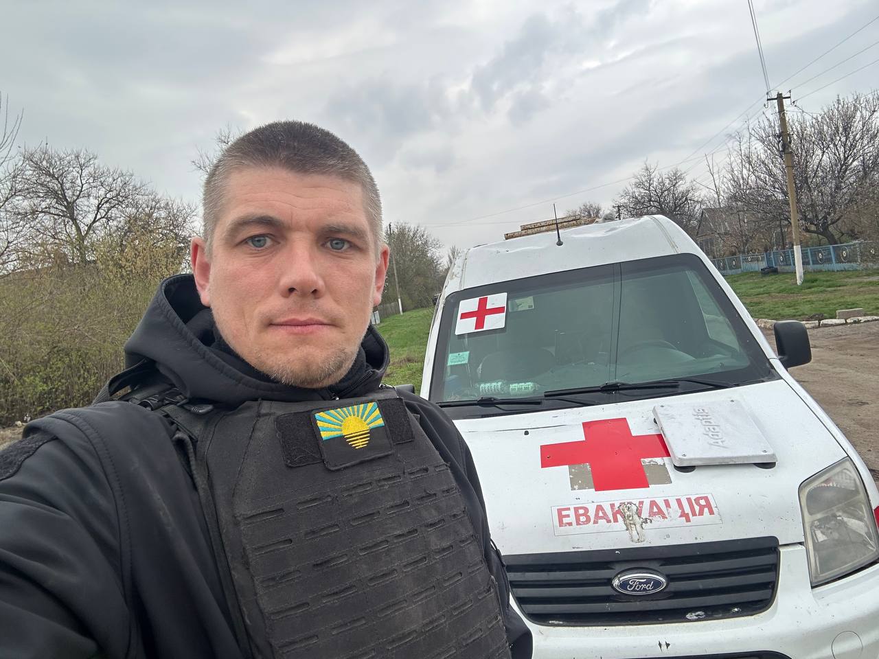 Фото до матеріалу: Капеланський патруль евакуює людей із небезпечних районів Запорізької області