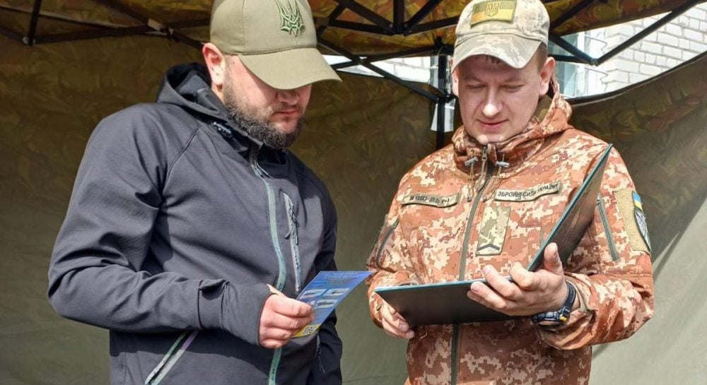 Фото до матеріалу: Міноборони розглядають перетворення ТЦК на «Офіси Резерву+»