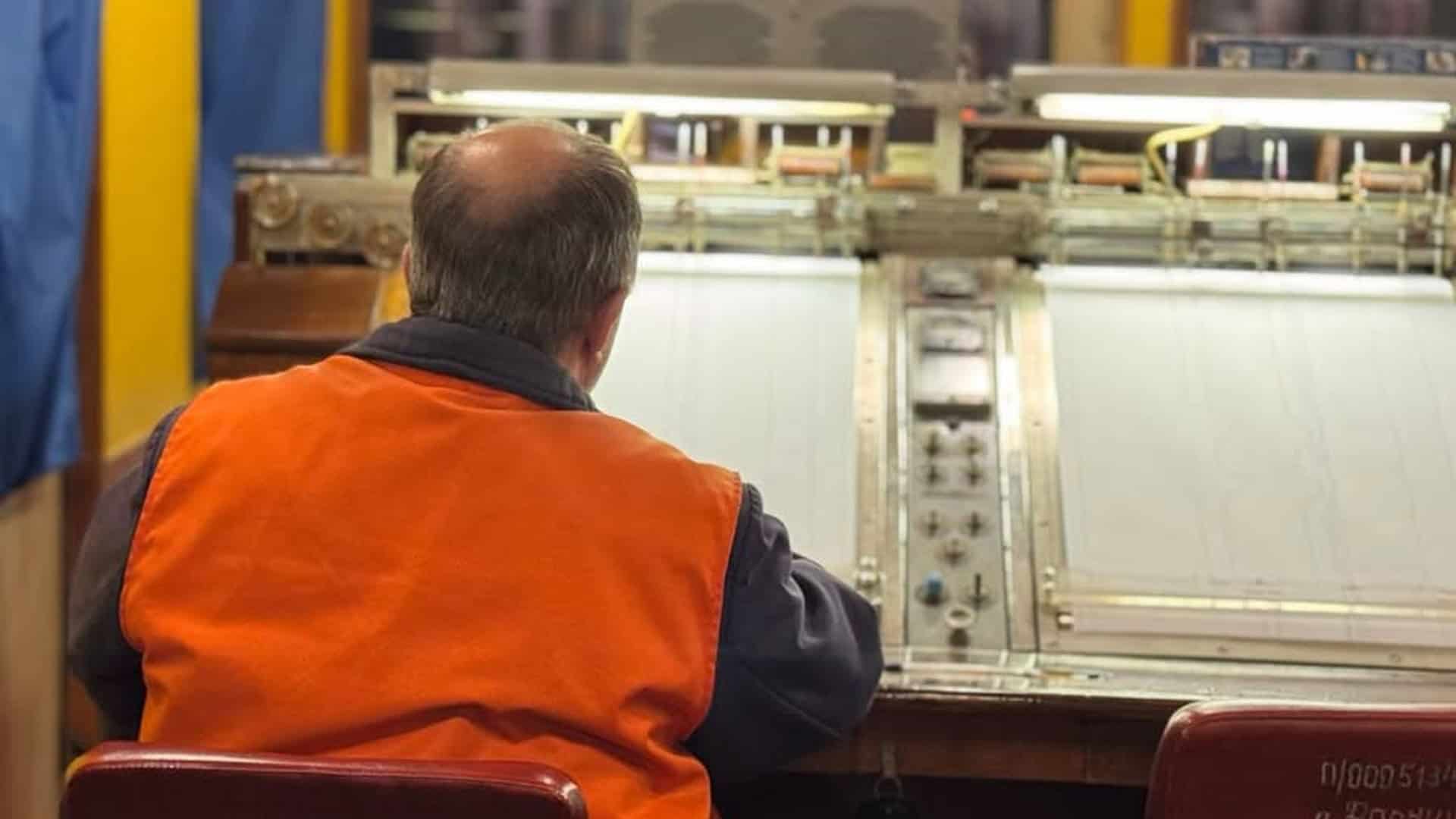 Фото до матеріалу: Київське метро: як спеціальний вагон перевіряє безпеку рейок