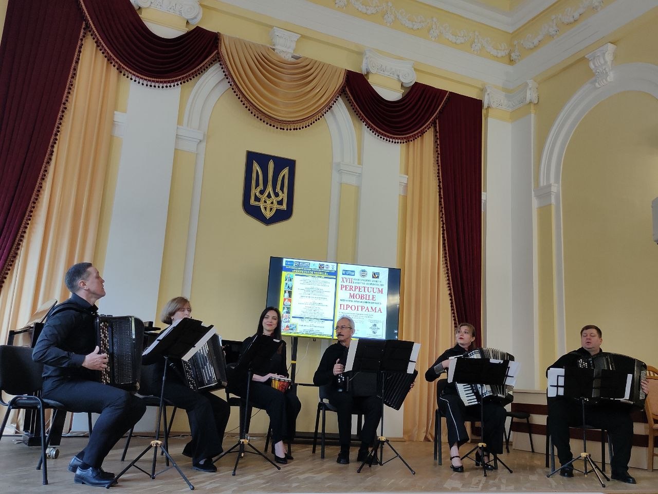 Фото до матеріалу: Викладачі Луцького педінституту здобули перемогу на міжнародному конкурсі в Дрогобичі