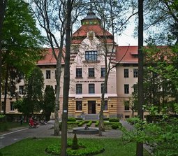 Фото до матеріалу: Топ 25 університетів України — 2026: онлайн-рейтинг Фокусу (Голосування завершено)