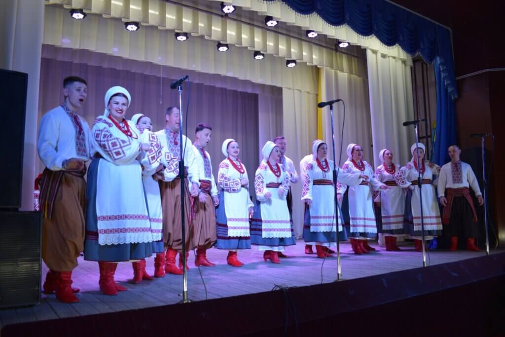 Фото до матеріалу: Жива спадщина Полісся: концерт ансамблю «Льонок» у Попільні