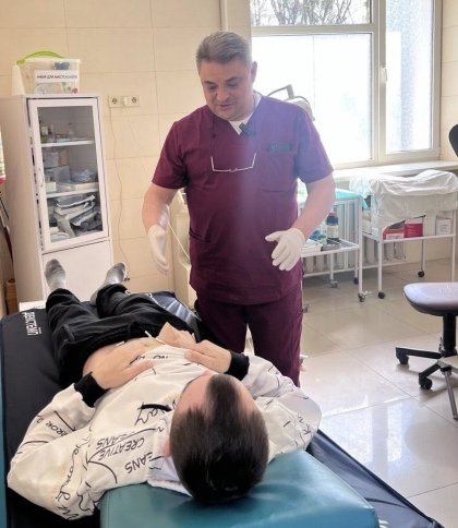 Фото до матеріалу: У Львові хірурги врятували пацієнта з важкою формою виразкового коліту