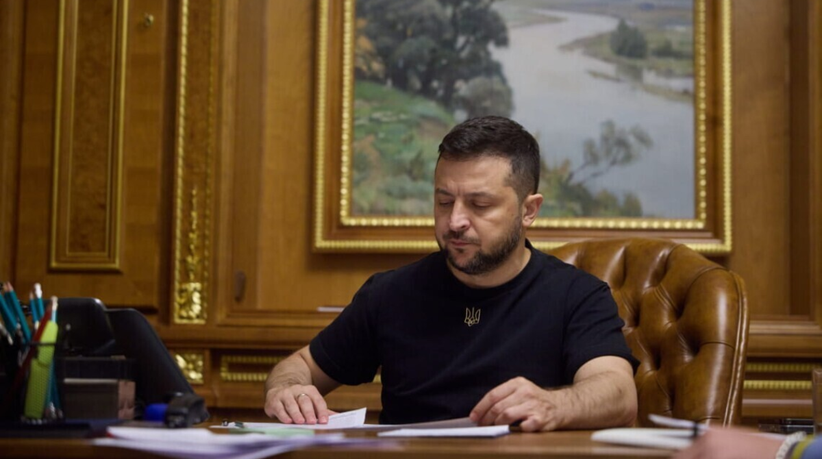 Фото до матеріалу: Зеленський ввів нові санкції проти викрадачів дітей та тіньового флоту РФ
