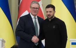 Фото до матеріалу: Дрони влучили у будівлю біля Кремля в Москві, постраждалих немає