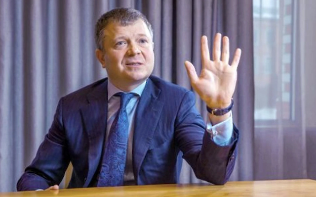 Фото до матеріалу: Бізнесмену Живаго, який перебуває у Франції, вручили підозру