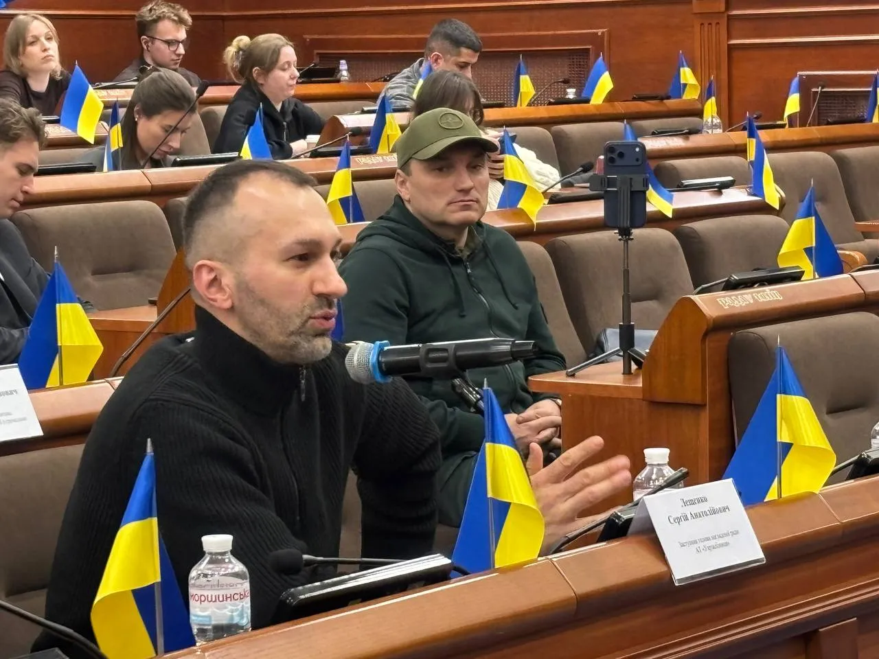 Фото до матеріалу: Лещенко роз'яснив, чому зникають квитки на потяги: нові правила повернення коштів з травня