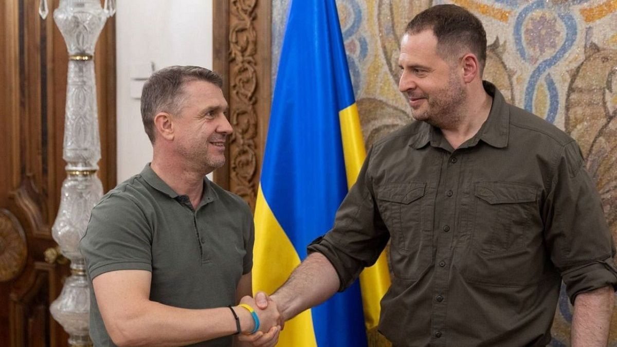 Фото до матеріалу: ПСЖ готовий віддати Атлетіко двох гравців за Альвареса