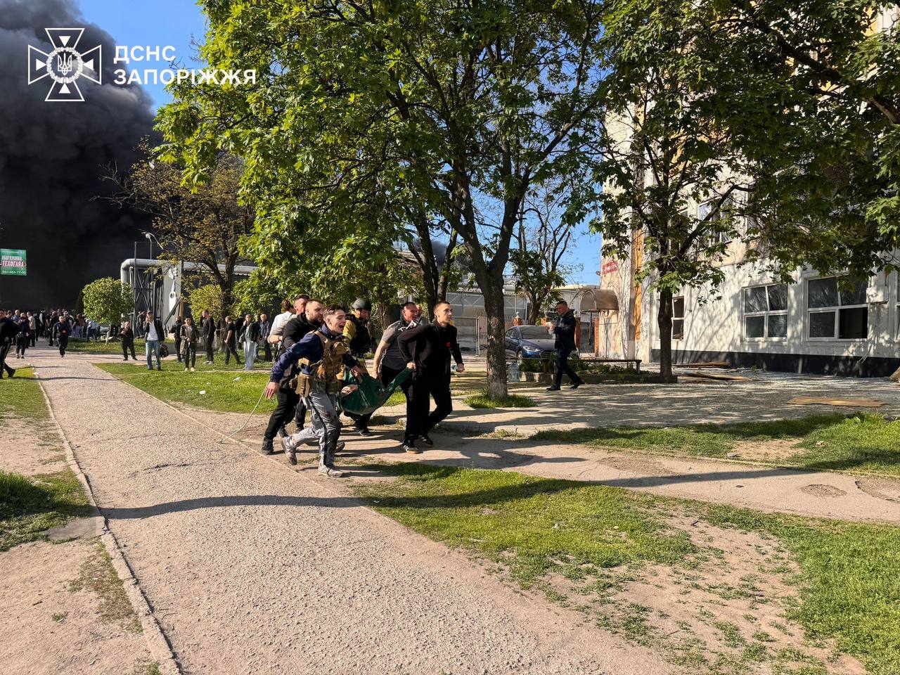 Фото до матеріалу: За день в Україні загинули 27 цивільних, понад 120 поранено внаслідок масованих обстрілів
