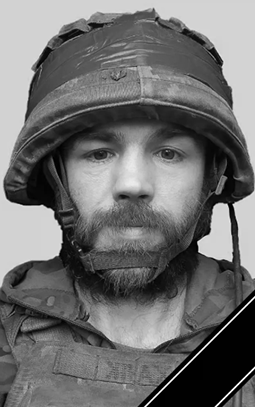 Фото до матеріалу: Четверо захисників з Хмельниччини повернулися додому «на щиті»: прощання та поховання
