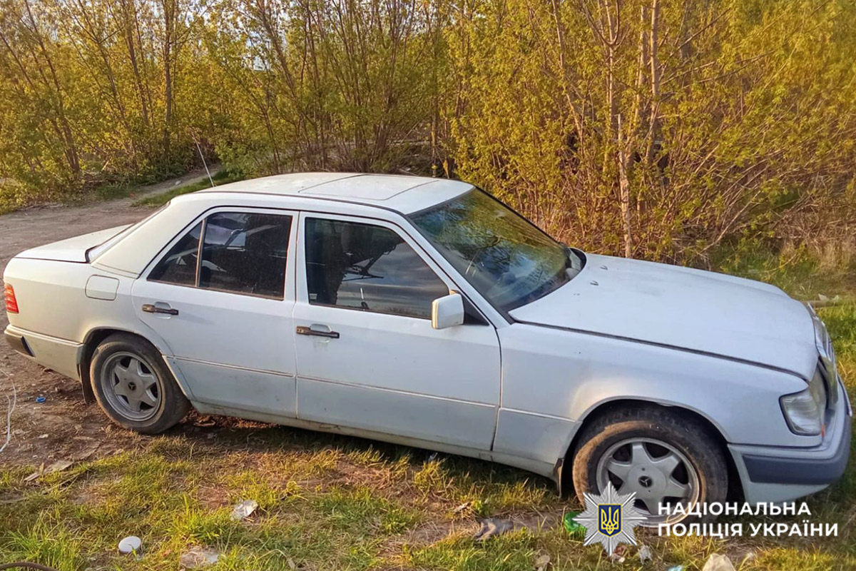 Фото до матеріалу: У Летичеві 23-річний чоловік викрав авто знайомого, щоб покататися