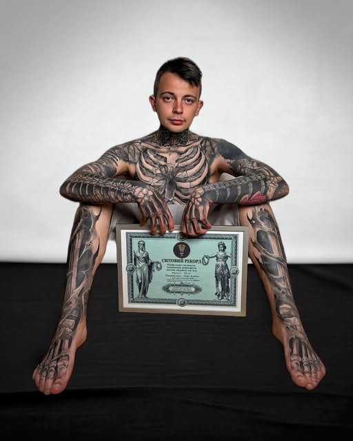 Фото до матеріалу: Мешканець Львівщини побив рекорд легендарного Zombie Boy